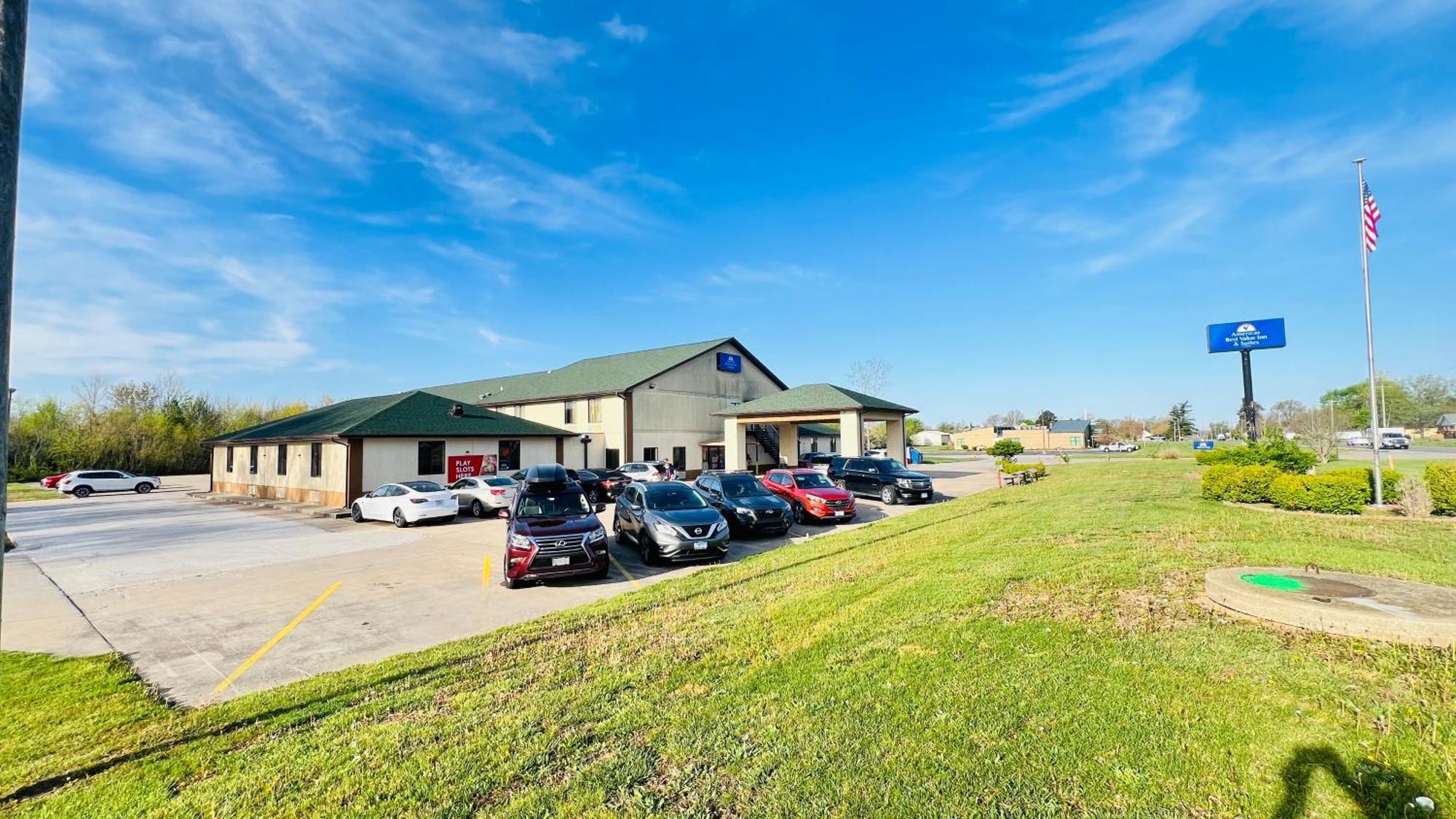 Pinckneyville Inn And Suites מראה חיצוני תמונה