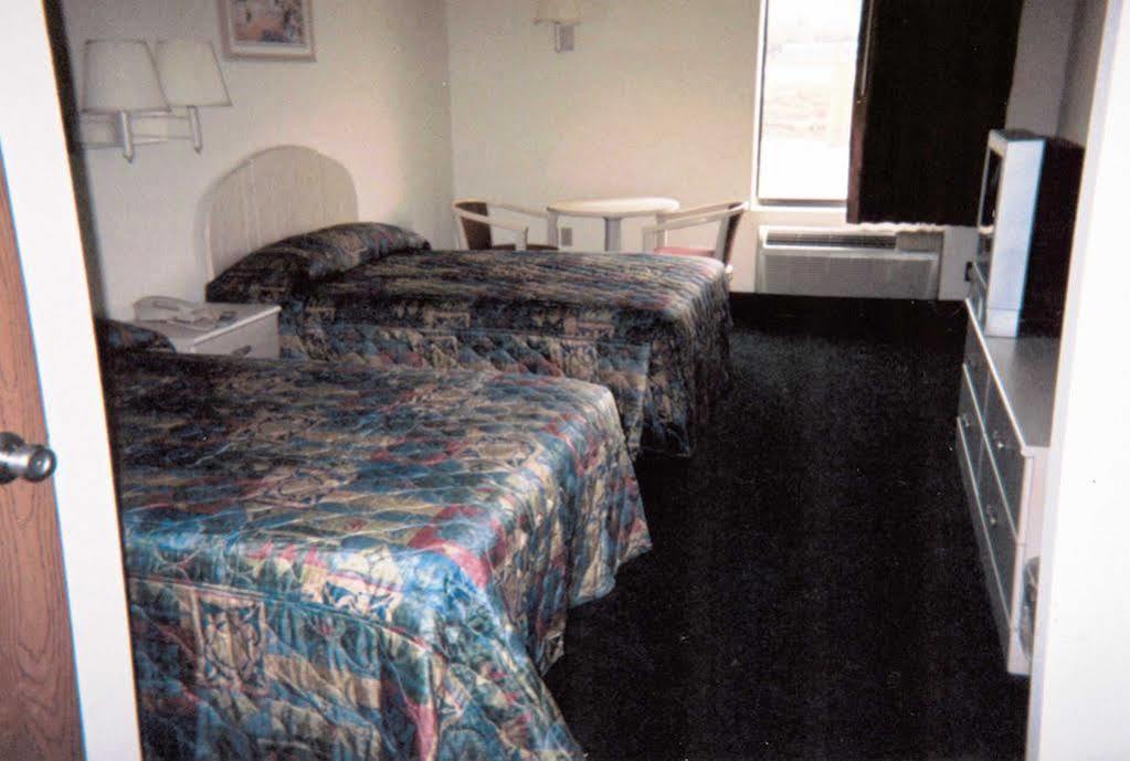 Pinckneyville Inn And Suites מראה חיצוני תמונה